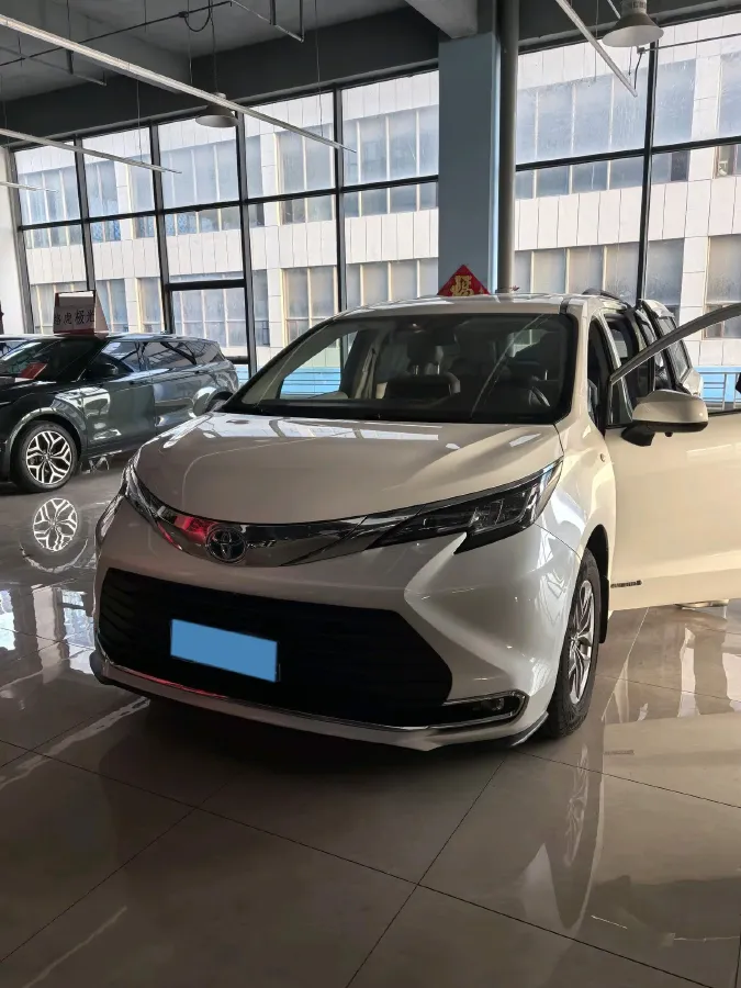 2021 Toyota Sienna 2.5L 192HP L4 E-CVT Hybrid,autocango,china used car exporter,china ev exporter,chinese used car exporter,chinese used ev exporter