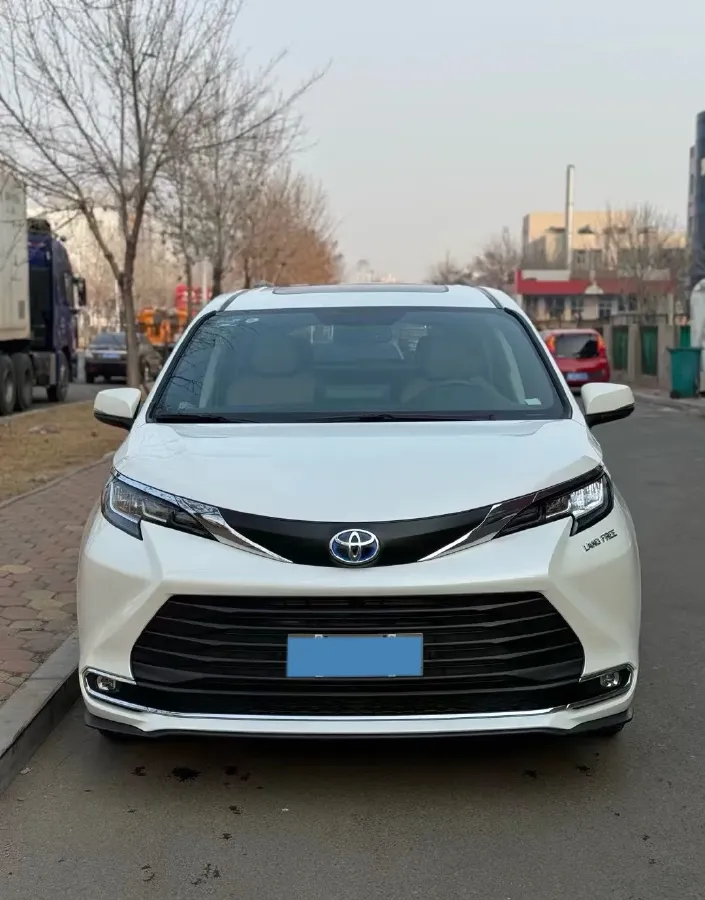 2021 Toyota Sienna 2.5L 192HP L4 E-CVT Hybrid,autocango,china used car exporter,china ev exporter,chinese used car exporter,chinese used ev exporter