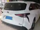 2021 Toyota Sienna 2.5L 192HP L4 E-CVT Hybrid