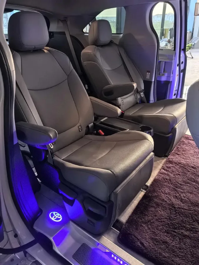 2021 Toyota Sienna 2.5L 192HP L4 E-CVT Hybrid,autocango,china used car exporter,china ev exporter,chinese used car exporter,chinese used ev exporter