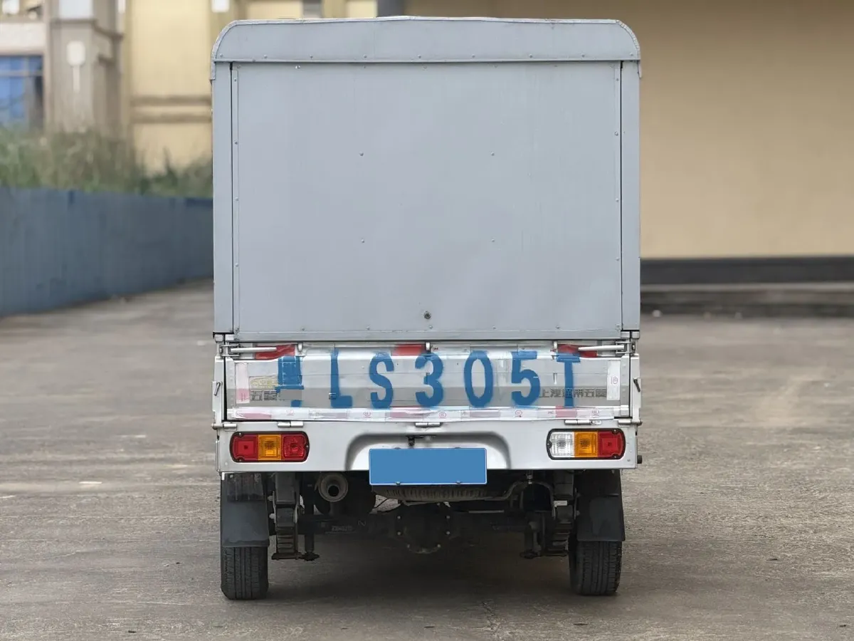 2021 WuLing RongGuang Mini Truck 1.5L 99HP L4 5MT,autocango,china used car exporter,china ev exporter,chinese used car exporter,chinese used ev exporter