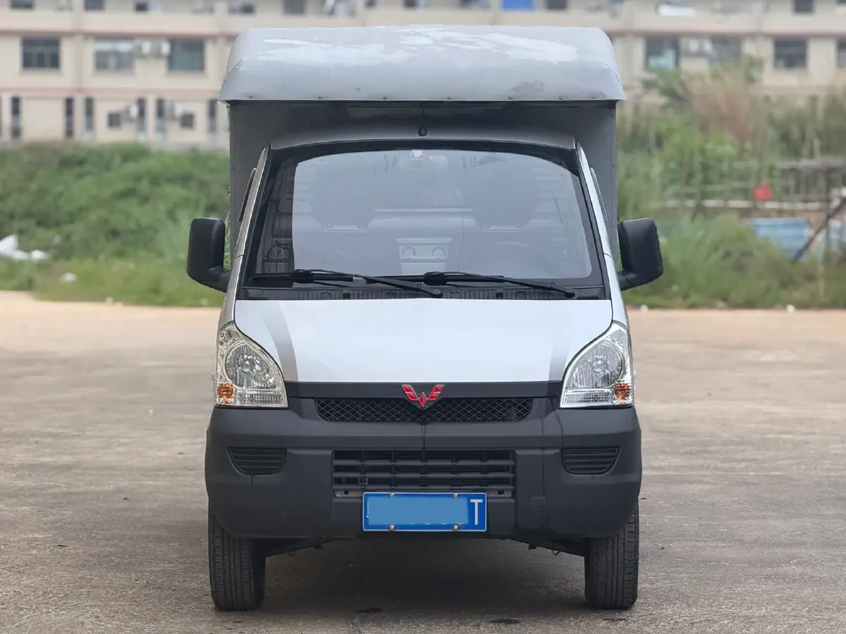 2021 WuLing RongGuang Mini Truck 1.5L 99HP L4 5MT,autocango,china used car exporter,china ev exporter,chinese used car exporter,chinese used ev exporter