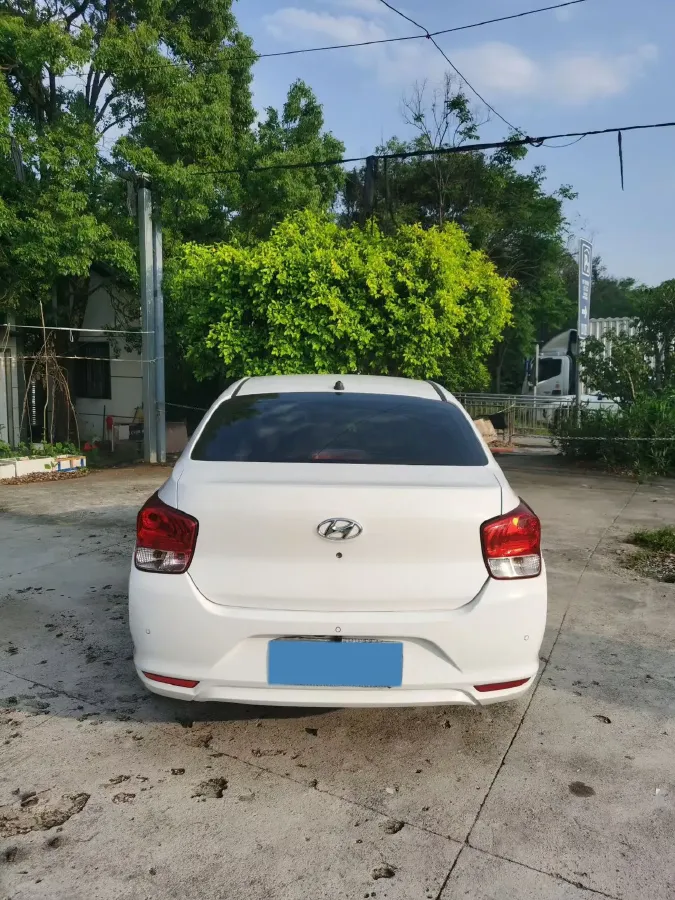 2017 Hyundai Reina 1.4L 95HP L4 4AT,autocango,china used car exporter,china ev exporter,chinese used car exporter,chinese used ev exporter