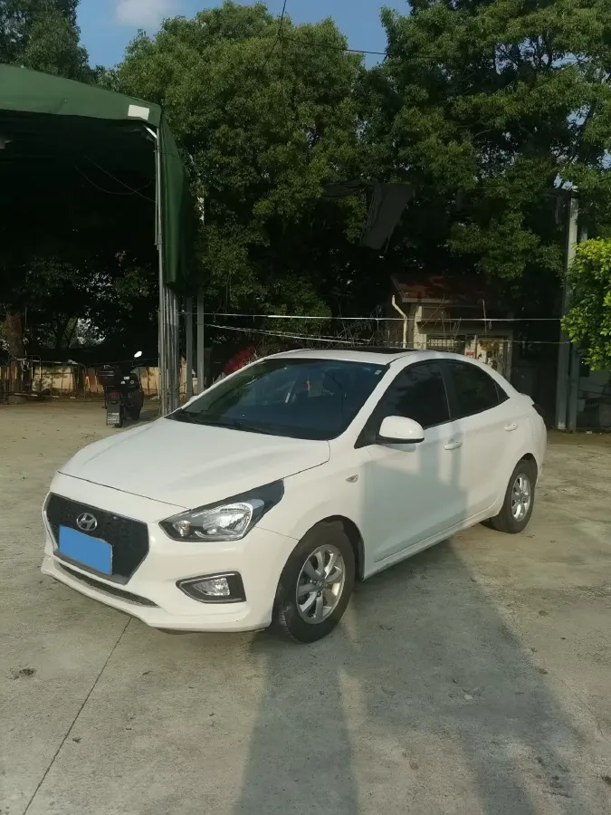 2017 Hyundai Reina 1.4L 95HP L4 4AT,autocango,china used car exporter,china ev exporter,chinese used car exporter,chinese used ev exporter