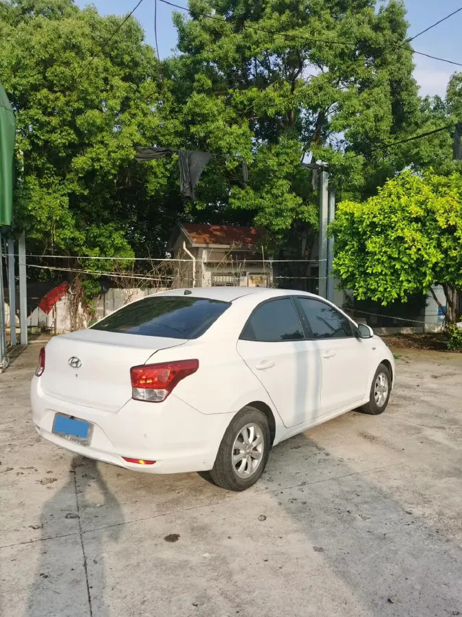 2017 Hyundai Reina 1.4L 95HP L4 4AT,autocango,china used car exporter,china ev exporter,chinese used car exporter,chinese used ev exporter