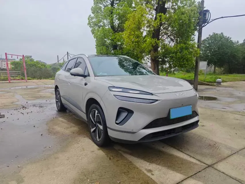 2025 LanDian E5 PLUS 1.5L 95HP L4 E-CVT PHEV,autocango,china used car exporter,china ev exporter,chinese used car exporter,chinese used ev exporter