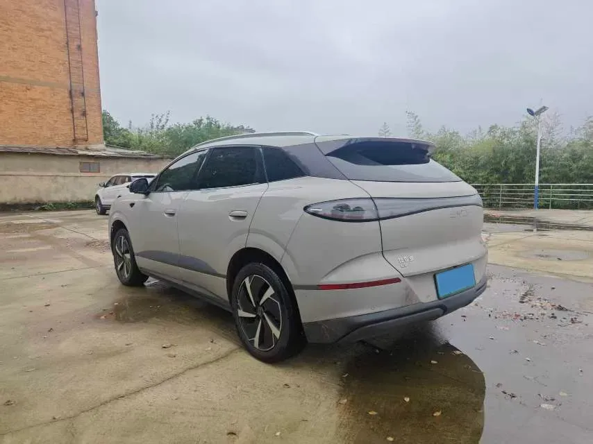 2025 LanDian E5 PLUS 1.5L 95HP L4 E-CVT PHEV,autocango,china used car exporter,china ev exporter,chinese used car exporter,chinese used ev exporter