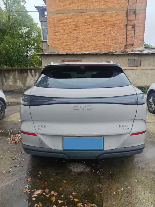 2025 LanDian E5 PLUS 1.5L 95HP L4 E-CVT PHEV,autocango,china used car exporter,china ev exporter,chinese used car exporter,chinese used ev exporter