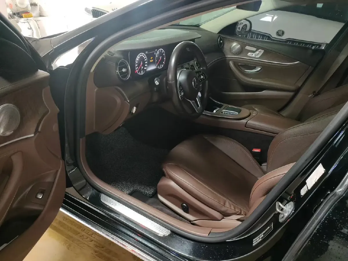 2020 Mercedes-Benz E Class 2.0T 258HP L4 9AT,autocango,china used car exporter,china ev exporter,chinese used car exporter,chinese used ev exporter