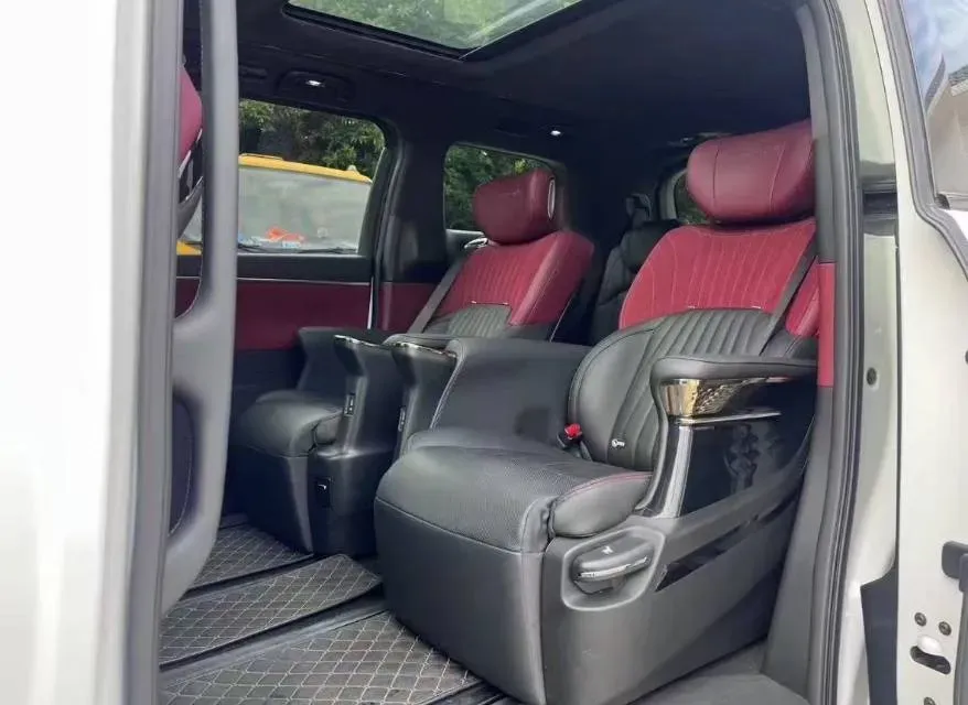 2024 GAC Trumpchi M8 2.0T 190HP L4 E-CVT Hybrid,autocango,china used car exporter,china ev exporter,chinese used car exporter,chinese used ev exporter