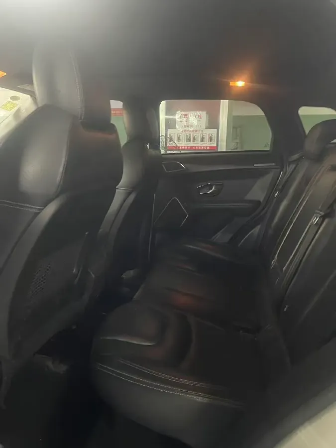 2016 Landwind X7 2.0T 190HP L4 8AT,autocango,china used car exporter,china ev exporter,chinese used car exporter,chinese used ev exporter