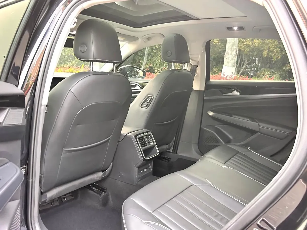 2022 Skoda Kodiak GT 2.0T 186HP L4 7DCT,autocango,china used car exporter,china ev exporter,chinese used car exporter,chinese used ev exporter