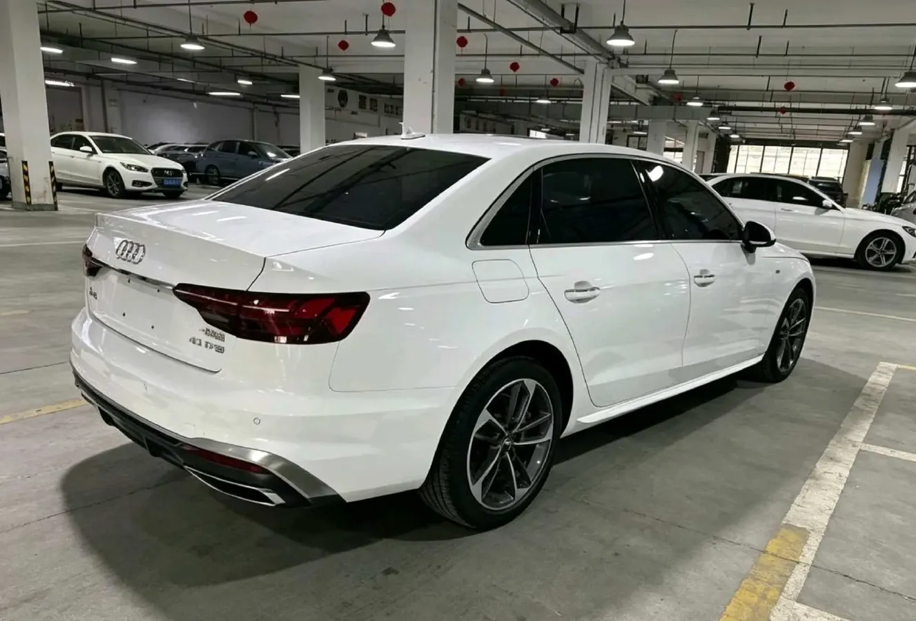 2020 Audi A4L 2.0T 190HP L4 7DCT,autocango,china used car exporter,china ev exporter,chinese used car exporter,chinese used ev exporter
