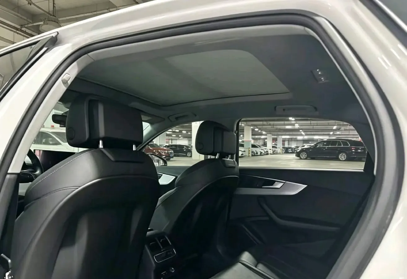 2020 Audi A4L 2.0T 190HP L4 7DCT,autocango,china used car exporter,china ev exporter,chinese used car exporter,chinese used ev exporter