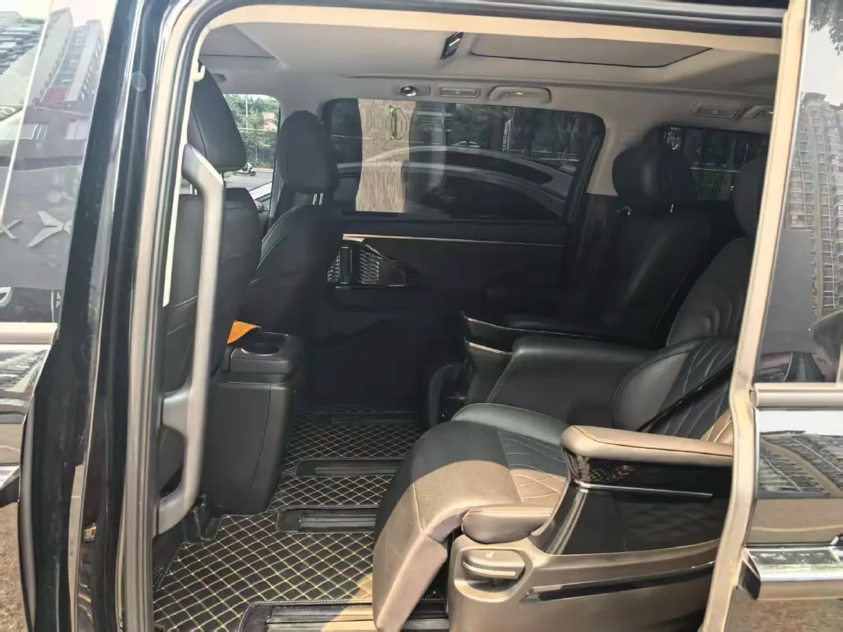 2024 GAC Trumpchi M8 2.0T 252HP L4 8AT,autocango,china used car exporter,china ev exporter,chinese used car exporter,chinese used ev exporter