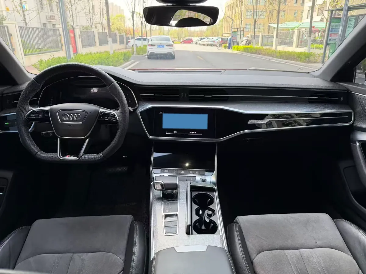 2021 Audi A6L 2.0T 224HP L4 7DCT,autocango,china used car exporter,china ev exporter,chinese used car exporter,chinese used ev exporter