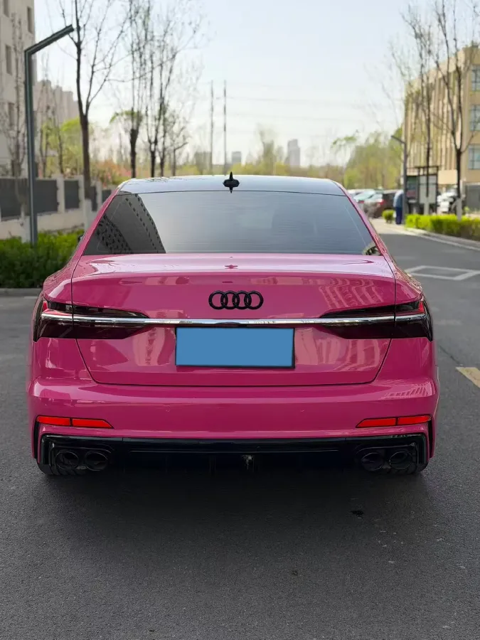 2021 Audi A6L 2.0T 224HP L4 7DCT,autocango,china used car exporter,china ev exporter,chinese used car exporter,chinese used ev exporter