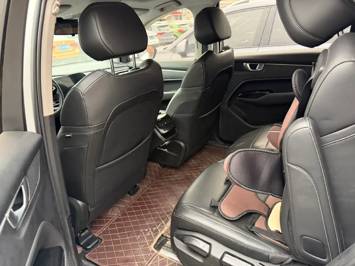 2022 WuLing KaiJie 1.5T 177HP L4 CVT,autocango,china used car exporter,china ev exporter,chinese used car exporter,chinese used ev exporter