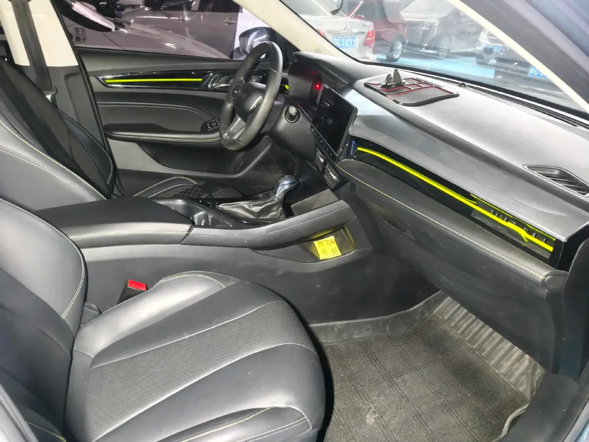 2021 Roewe i5 1.5L 120HP L4 CVT,autocango,china used car exporter,china ev exporter,chinese used car exporter,chinese used ev exporter