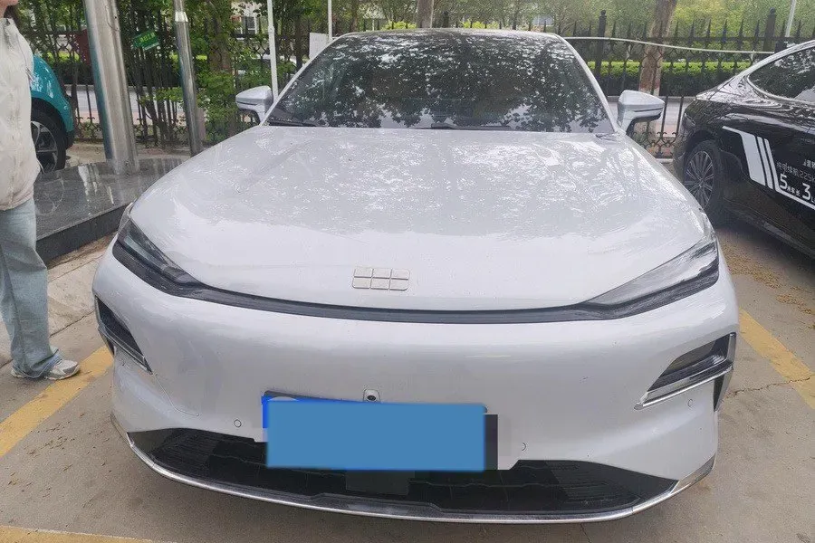 2025 Geely Galaxy Starshine 8 1.5L 112HP L4 1DHT PHEV,autocango,china used car exporter,china ev exporter,chinese used car exporter,chinese used ev exporter