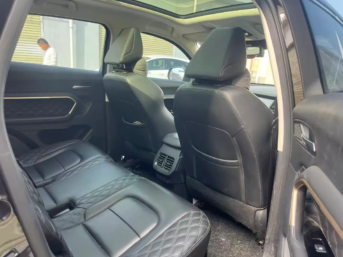 2021 Haval H6 1.5T 169HP L4 7DCT,autocango,china used car exporter,china ev exporter,chinese used car exporter,chinese used ev exporter