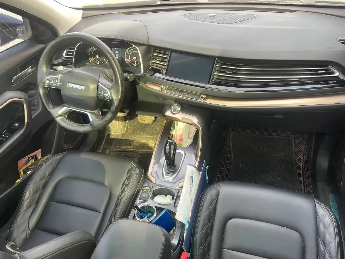 2021 Haval H6 1.5T 169HP L4 7DCT,autocango,china used car exporter,china ev exporter,chinese used car exporter,chinese used ev exporter