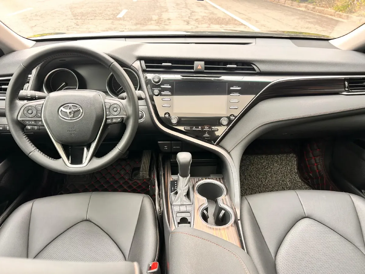 2018 Toyota Camry 2.5L 209HP L4 8AT,autocango,china used car exporter,china ev exporter,chinese used car exporter,chinese used ev exporter