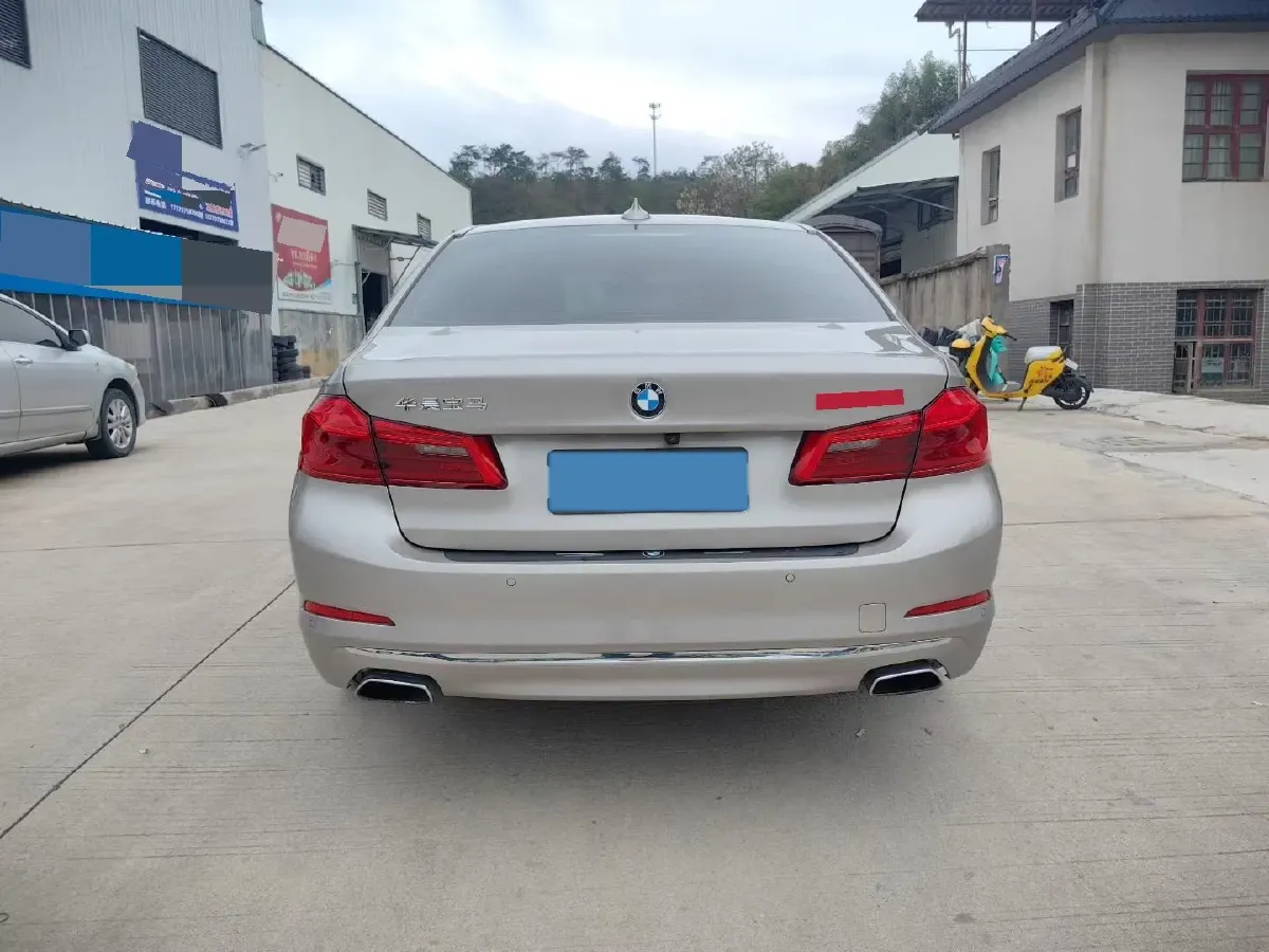 2020 BMW 5 Series 2.0T 184HP L4 8AT,autocango,china used car exporter,china ev exporter,chinese used car exporter,chinese used ev exporter