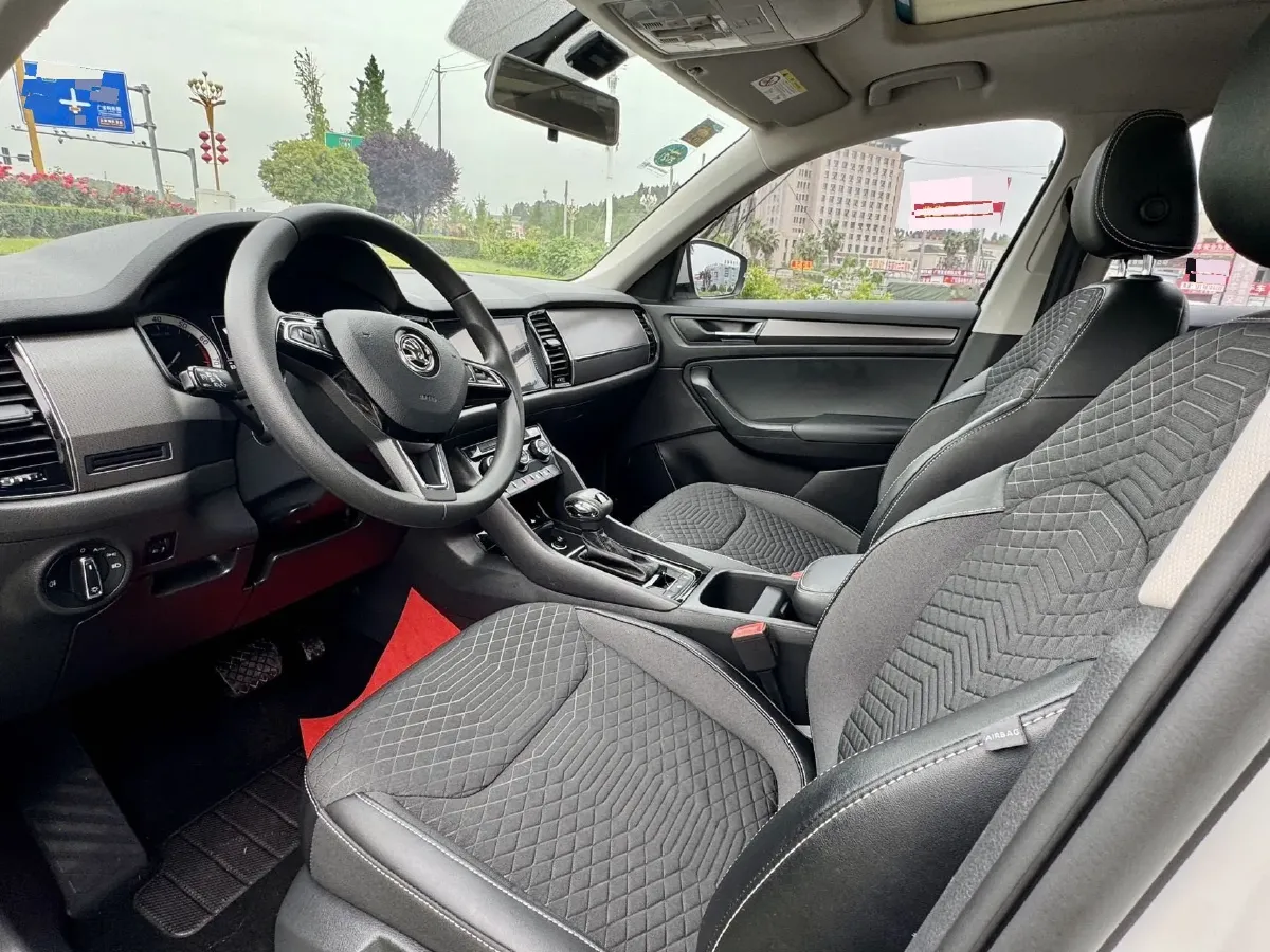 2018 Skoda Kodiak 2.0T 186HP L4 7DCT,autocango,china used car exporter,china ev exporter,chinese used car exporter,chinese used ev exporter