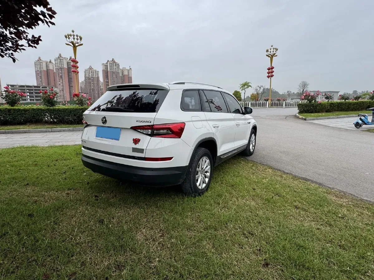 2018 Skoda Kodiak 2.0T 186HP L4 7DCT,autocango,china used car exporter,china ev exporter,chinese used car exporter,chinese used ev exporter