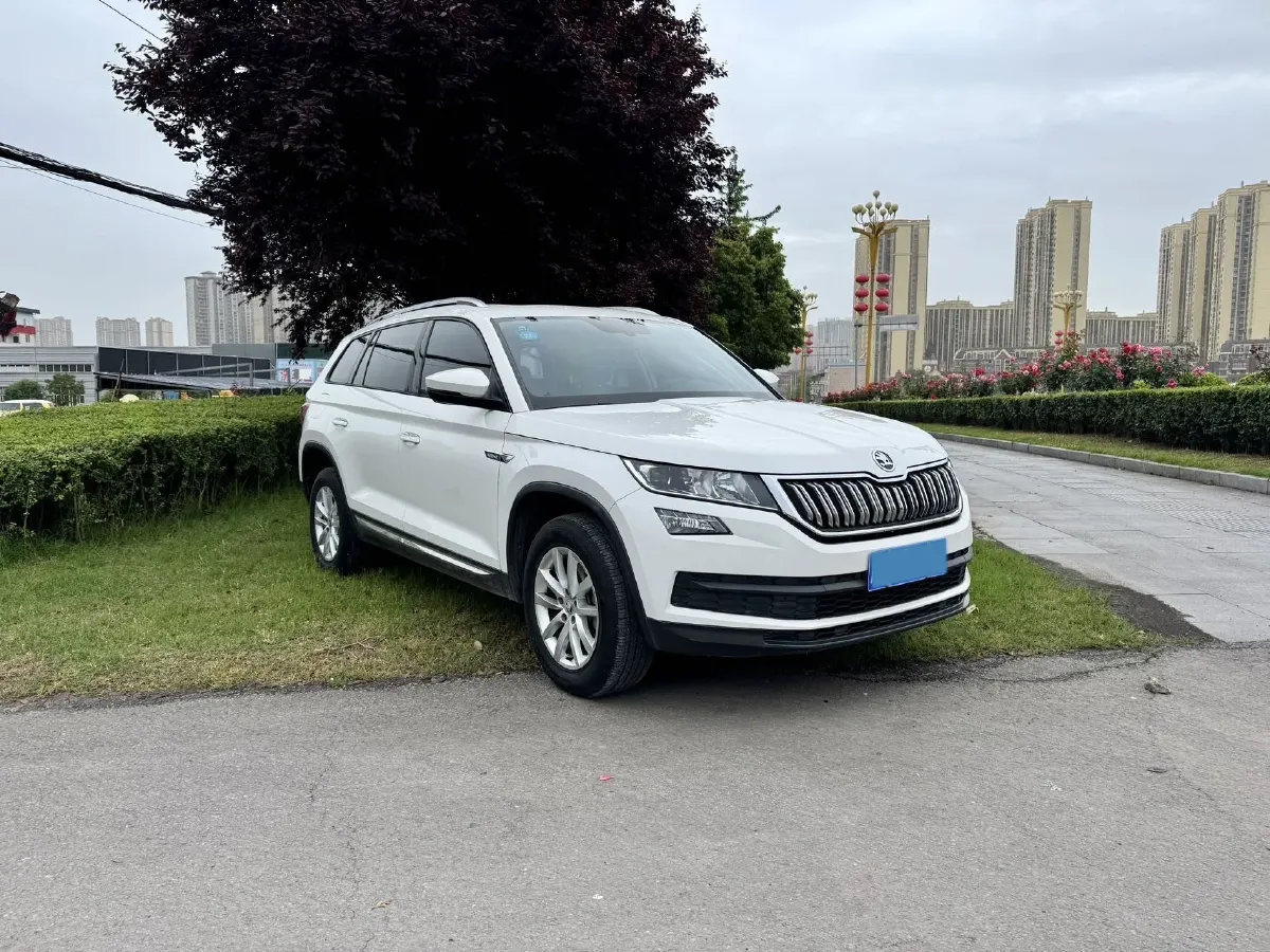 2018 Skoda Kodiak 2.0T 186HP L4 7DCT,autocango,china used car exporter,china ev exporter,chinese used car exporter,chinese used ev exporter