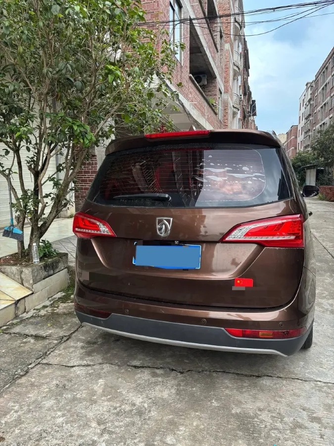 2017 BaoJun 730 1.5T 150HP L4 6DCT,autocango,china used car exporter,china ev exporter,chinese used car exporter,chinese used ev exporter