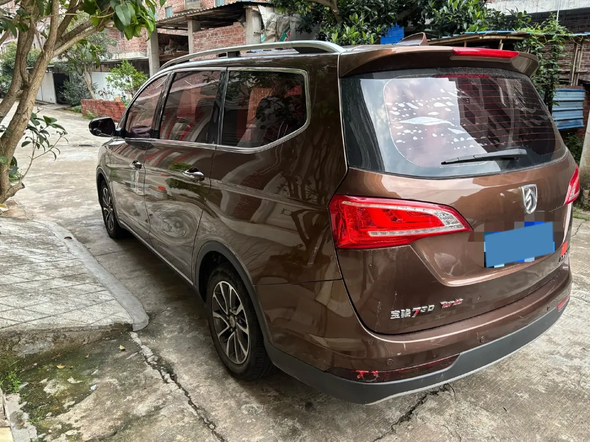 2017 BaoJun 730 1.5T 150HP L4 6DCT,autocango,china used car exporter,china ev exporter,chinese used car exporter,chinese used ev exporter