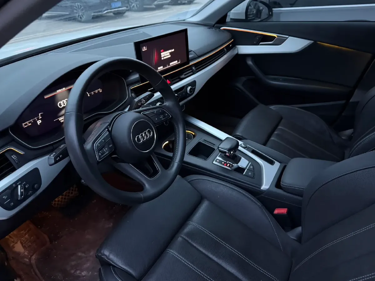 2020 Audi A4L 2.0T 190HP L4 7DCT,autocango,china used car exporter,china ev exporter,chinese used car exporter,chinese used ev exporter