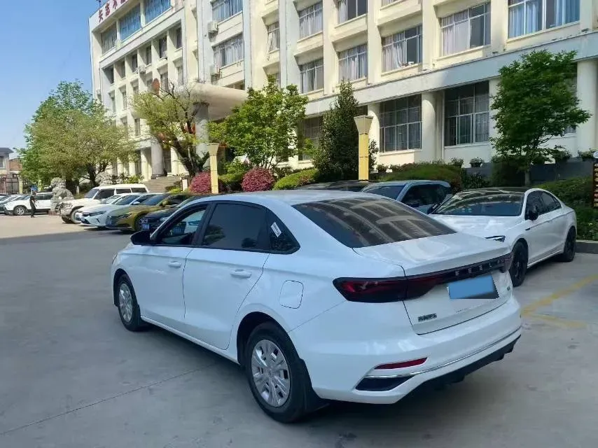 2025 Geely Emgrand 1.5L 127HP L4 5MT,autocango,china used car exporter,china ev exporter,chinese used car exporter,chinese used ev exporter