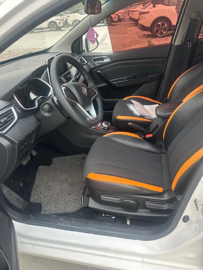 2017 BaoJun 510 1.5L 112HP L4 5AMT,autocango,china used car exporter,china ev exporter,chinese used car exporter,chinese used ev exporter