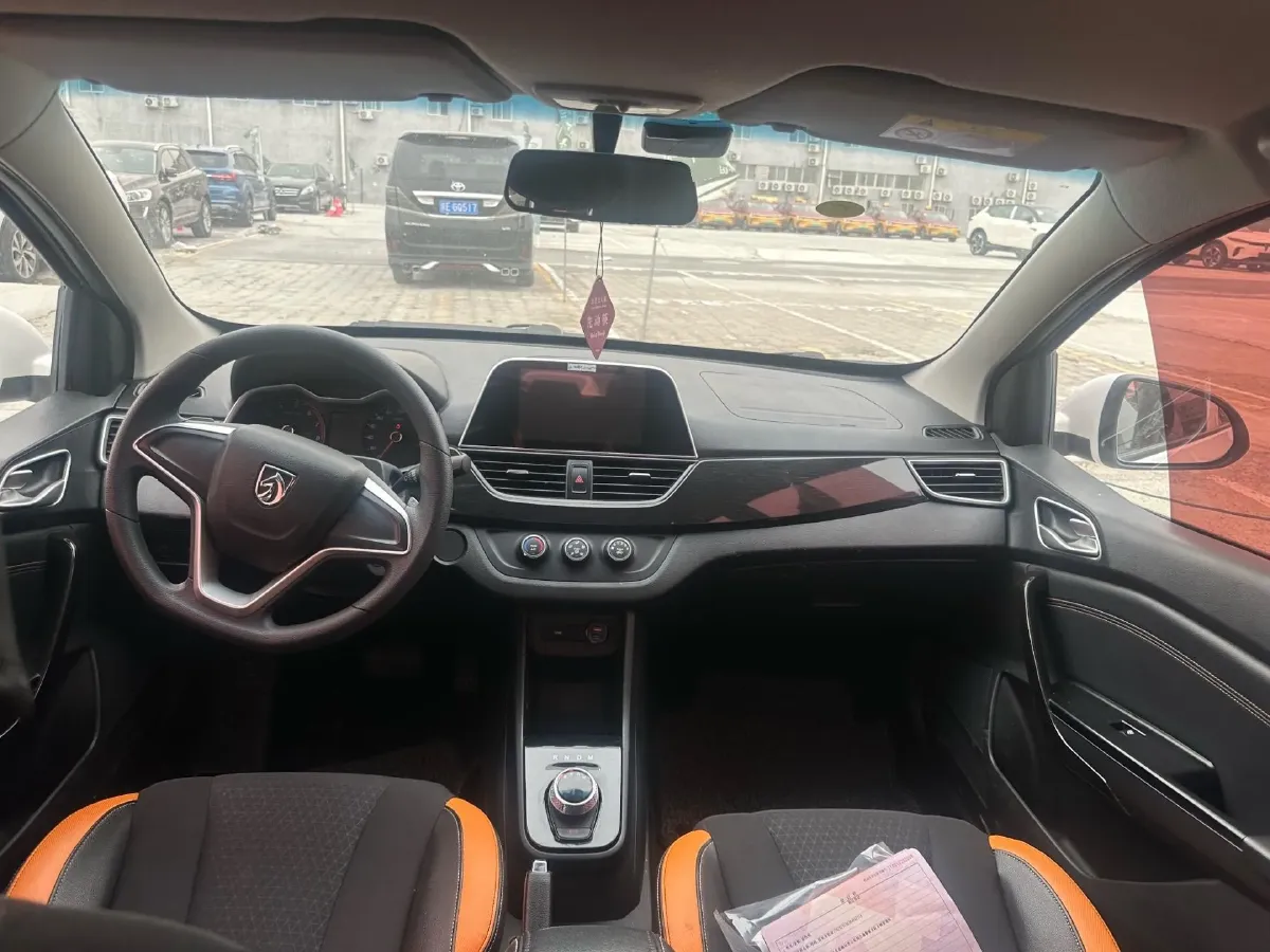 2017 BaoJun 510 1.5L 112HP L4 5AMT,autocango,china used car exporter,china ev exporter,chinese used car exporter,chinese used ev exporter