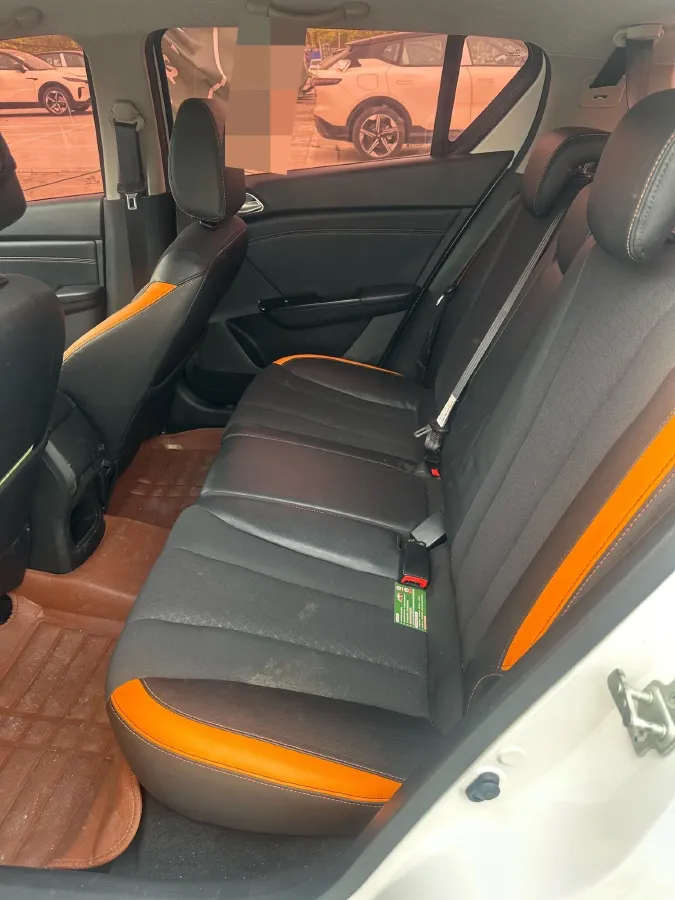 2017 BaoJun 510 1.5L 112HP L4 5AMT,autocango,china used car exporter,china ev exporter,chinese used car exporter,chinese used ev exporter