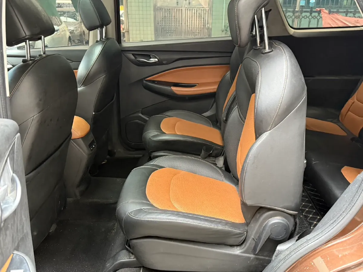 2018 WuLing HongGuang S3 1.5T 150HP L4 6MT,autocango,china used car exporter,china ev exporter,chinese used car exporter,chinese used ev exporter