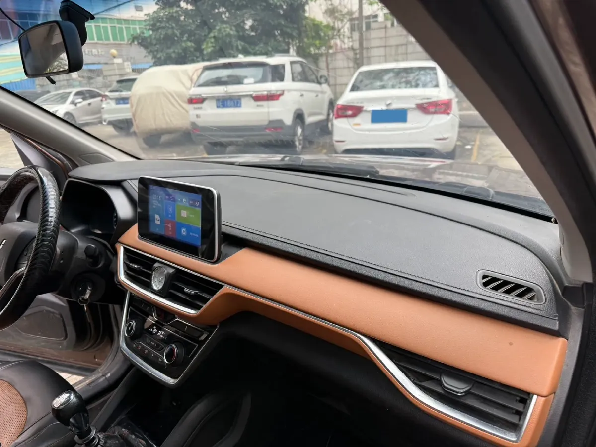2018 WuLing HongGuang S3 1.5T 150HP L4 6MT,autocango,china used car exporter,china ev exporter,chinese used car exporter,chinese used ev exporter