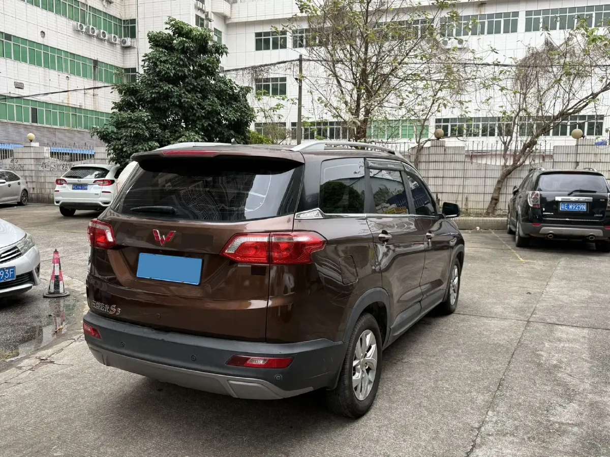2018 WuLing HongGuang S3 1.5T 150HP L4 6MT,autocango,china used car exporter,china ev exporter,chinese used car exporter,chinese used ev exporter
