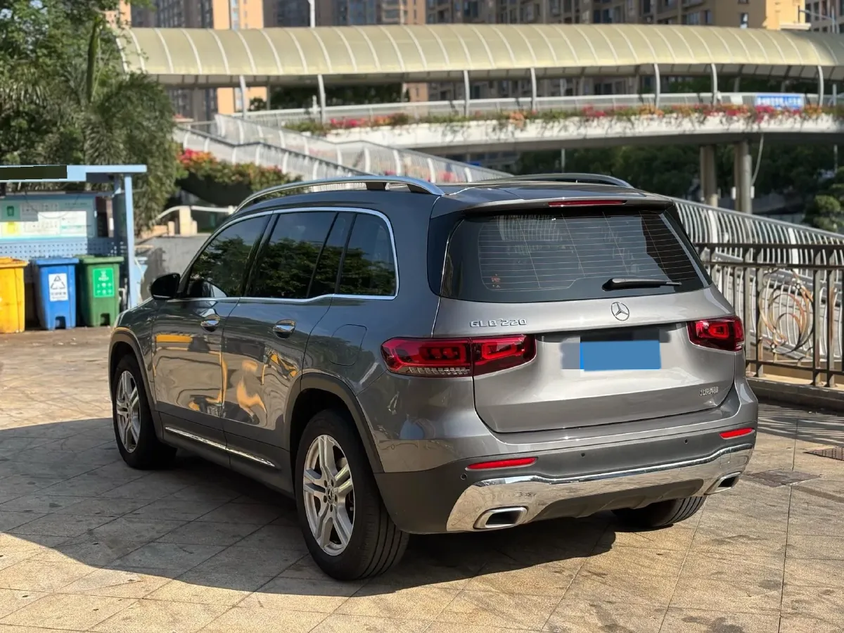 2023 Mercedes-Benz GLB Class 2.0T 190HP L4 8DCT,autocango,china used car exporter,china ev exporter,chinese used car exporter,chinese used ev exporter