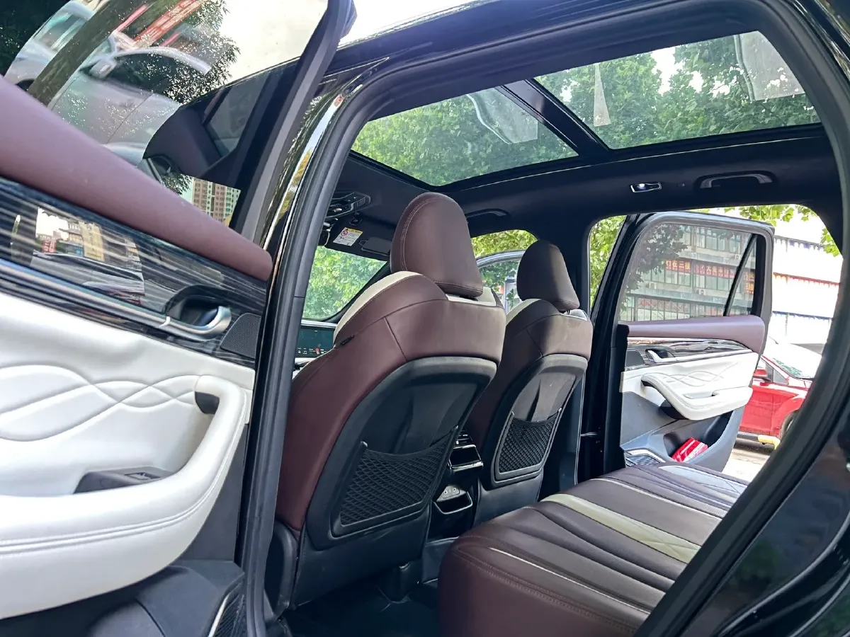 2021 Geely Monjaro 2.0T 218HP L4 7DCT,autocango,china used car exporter,china ev exporter,chinese used car exporter,chinese used ev exporter