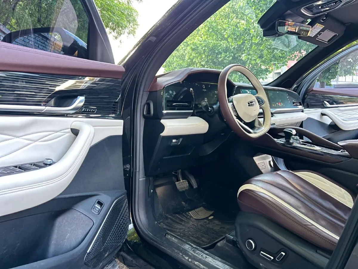 2021 Geely Monjaro 2.0T 218HP L4 7DCT,autocango,china used car exporter,china ev exporter,chinese used car exporter,chinese used ev exporter