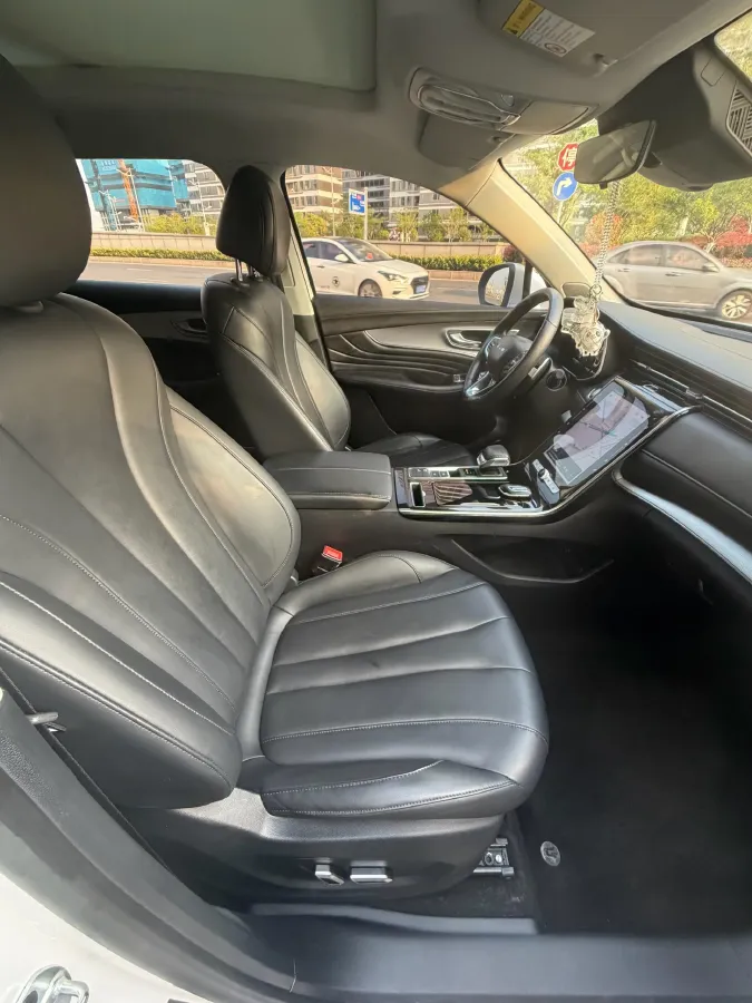 2019 Roewe RX5 MAX 1.5T 173HP L4 6AT,autocango,china used car exporter,china ev exporter,chinese used car exporter,chinese used ev exporter