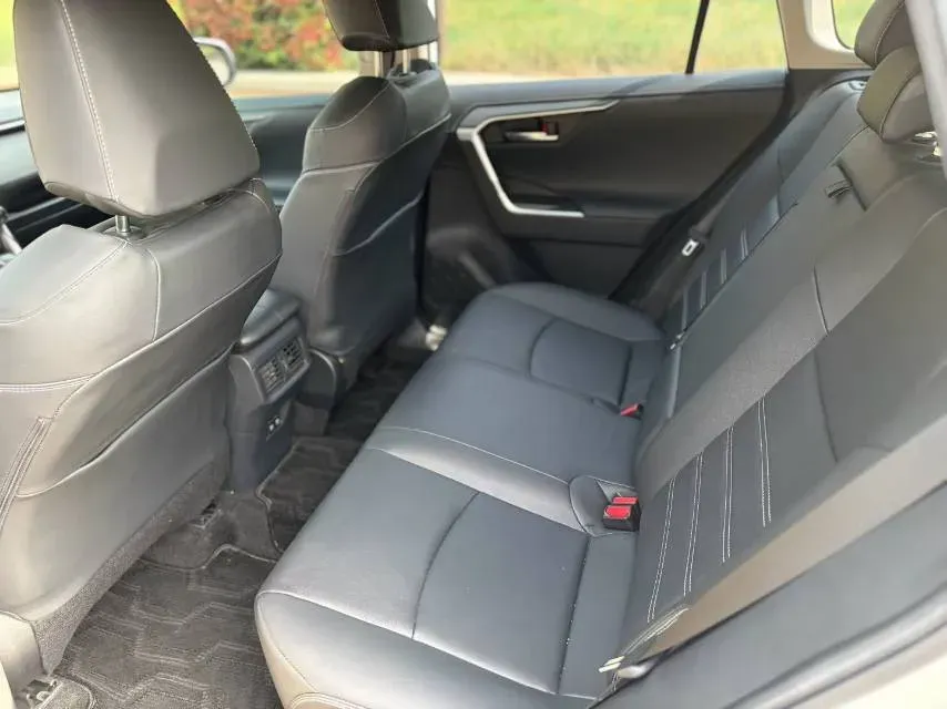 2020 Toyota RAV4 2.0L 171HP L4 CVT,autocango,china used car exporter,china ev exporter,chinese used car exporter,chinese used ev exporter