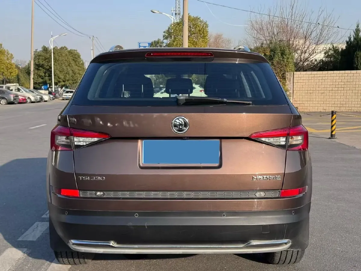 2018 Skoda Kodiak 2.0T 186HP L4 7DCT,autocango,china used car exporter,china ev exporter,chinese used car exporter,chinese used ev exporter