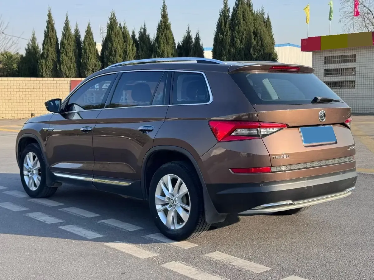 2018 Skoda Kodiak 2.0T 186HP L4 7DCT,autocango,china used car exporter,china ev exporter,chinese used car exporter,chinese used ev exporter