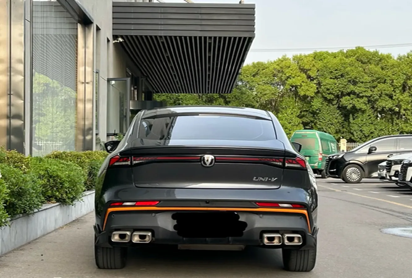 2024 ChangAn UNI-V 1.5T 188HP L4 7DCT,autocango,china used car exporter,china ev exporter,chinese used car exporter,chinese used ev exporter