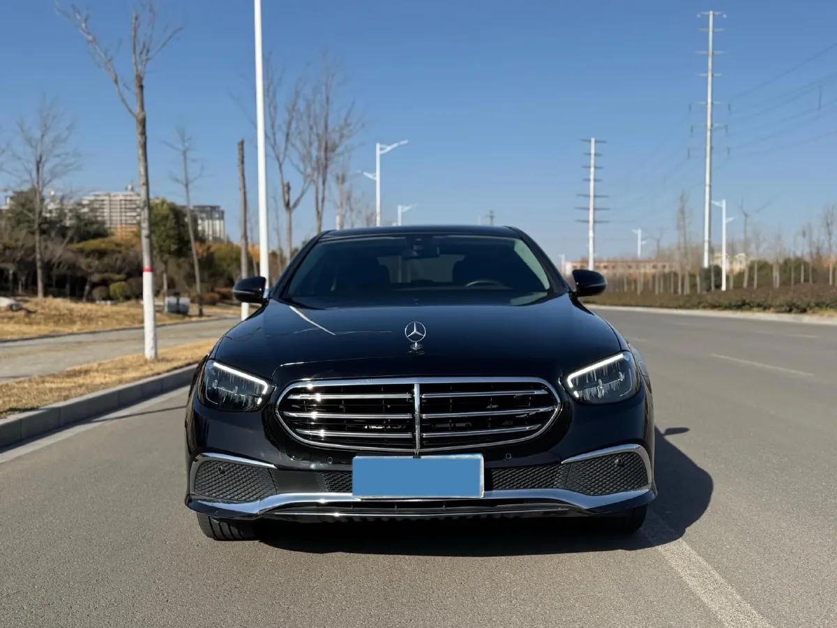 2022 Mercedes-Benz E Class 2.0T 197HP L4 9AT,autocango,china used car exporter,china ev exporter,chinese used car exporter,chinese used ev exporter